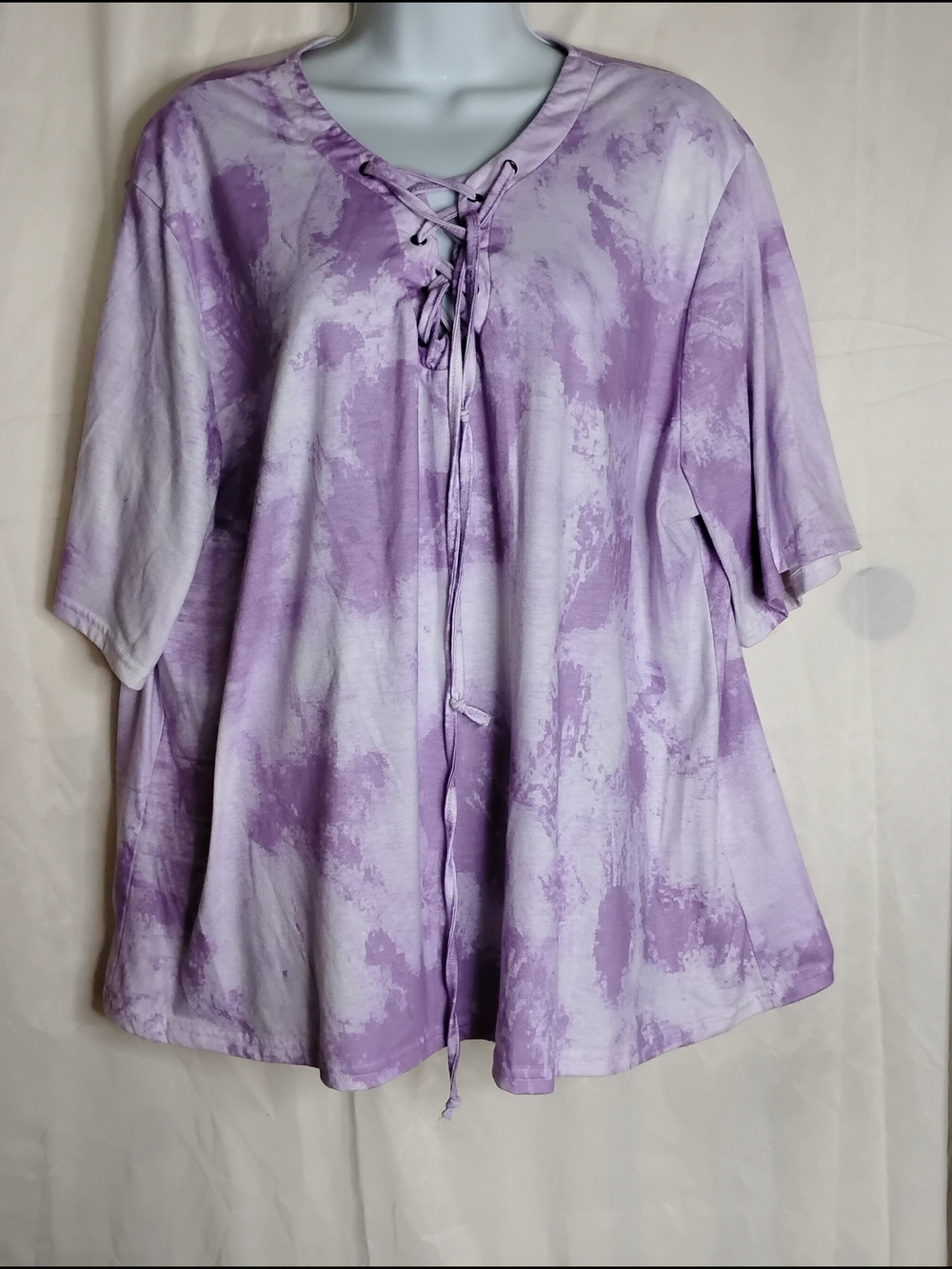 Women's Lavender Tie-Dye Lace-Up V-Neck Blouse